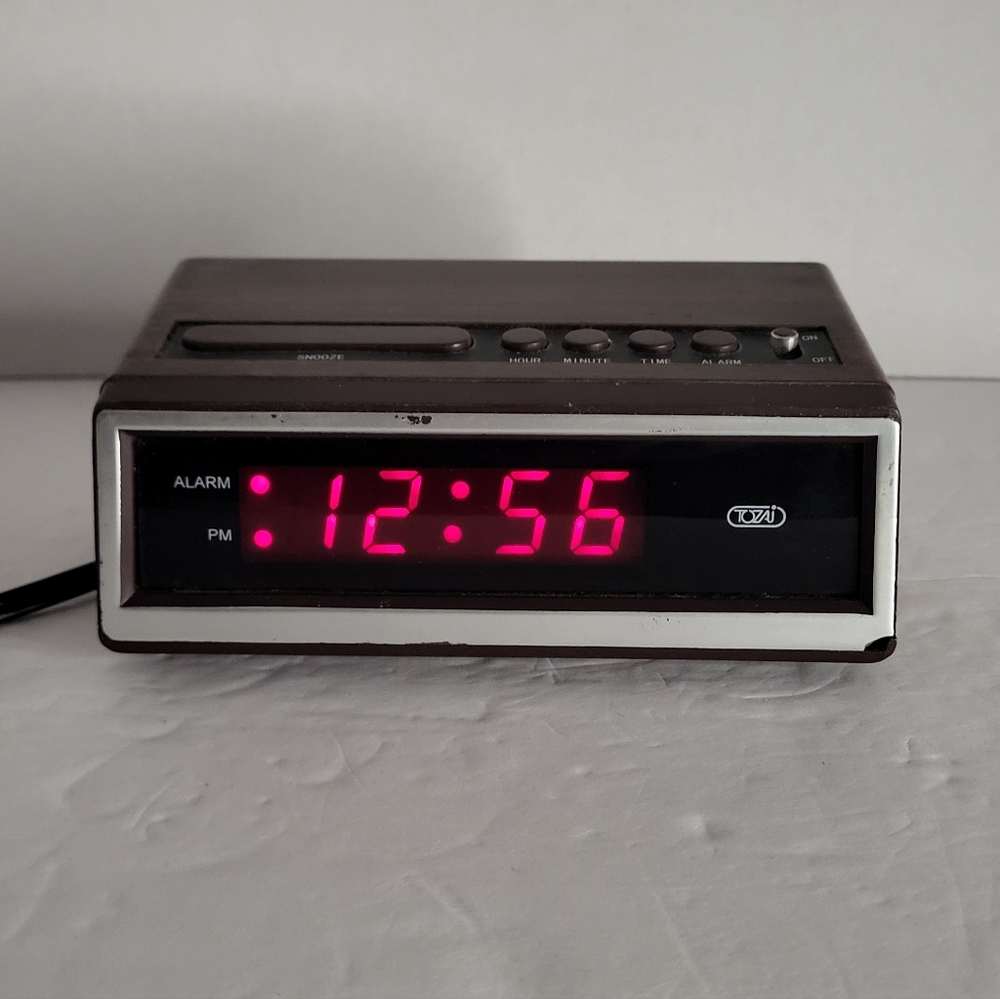 Alarm Clock LED Tozai Electronic 5.5" Battery Optional (Model 1585) Tested